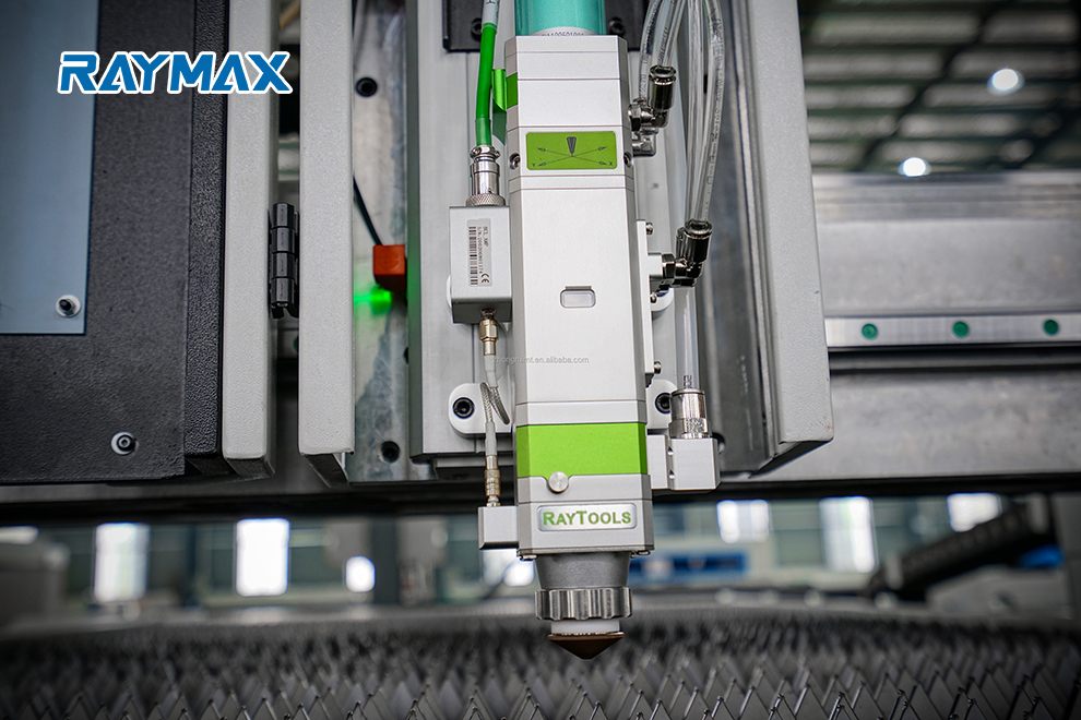 Caractéristiques de la machine de découpe laser à fibre :